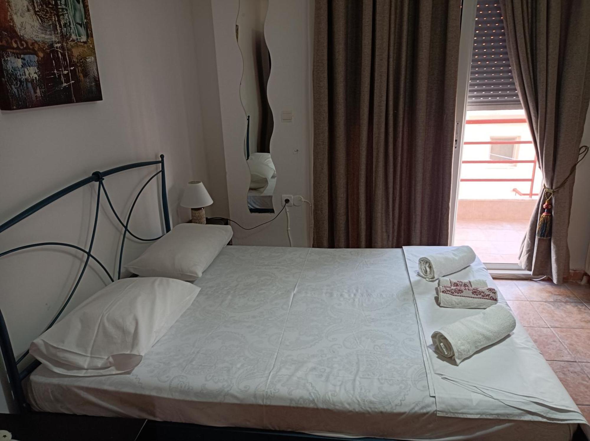 Blue Moon Apartments Nea Michaniona Zimmer foto